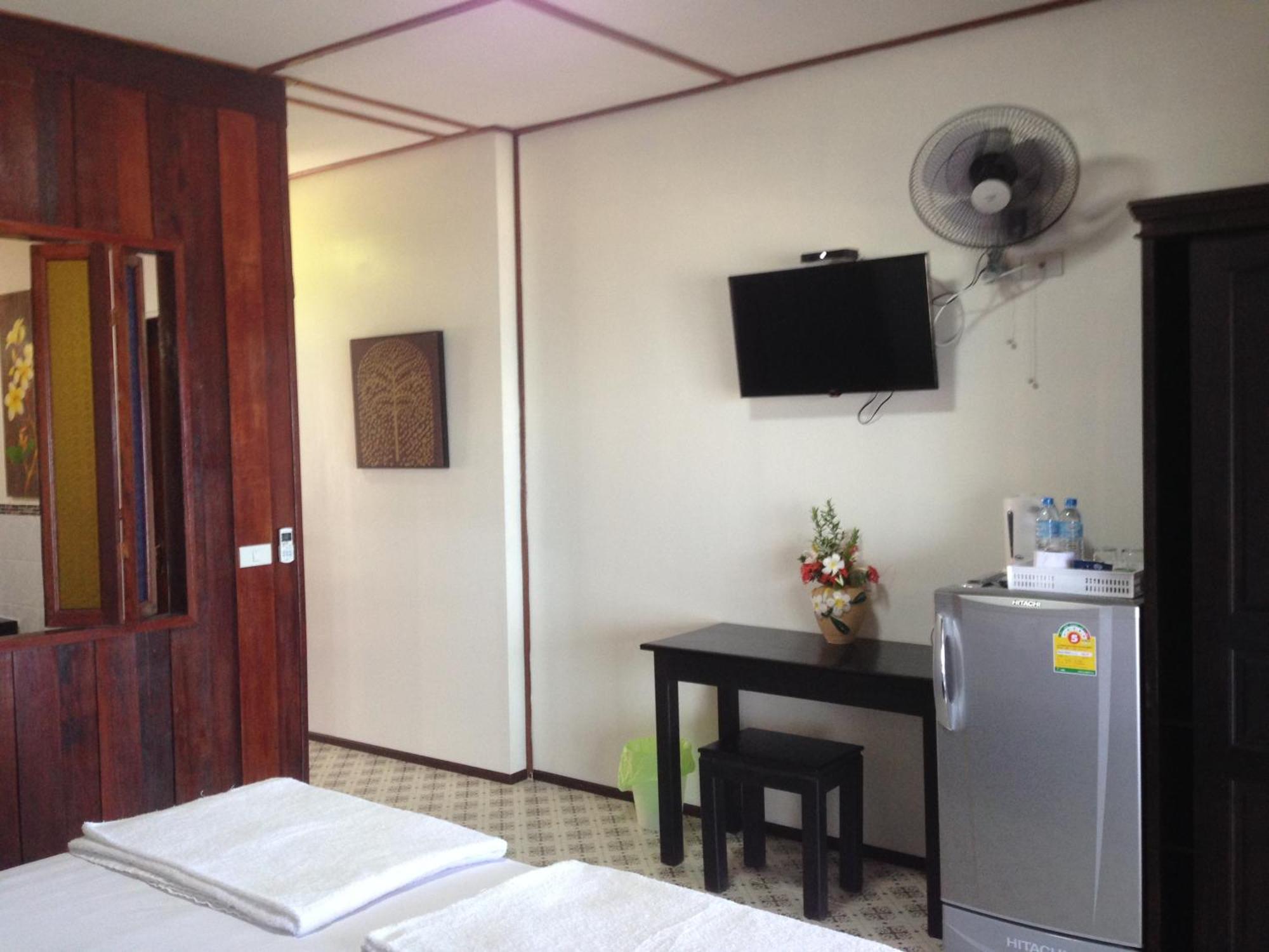 Sea Breeze House, Naiplao Beach Khanom Bilik gambar