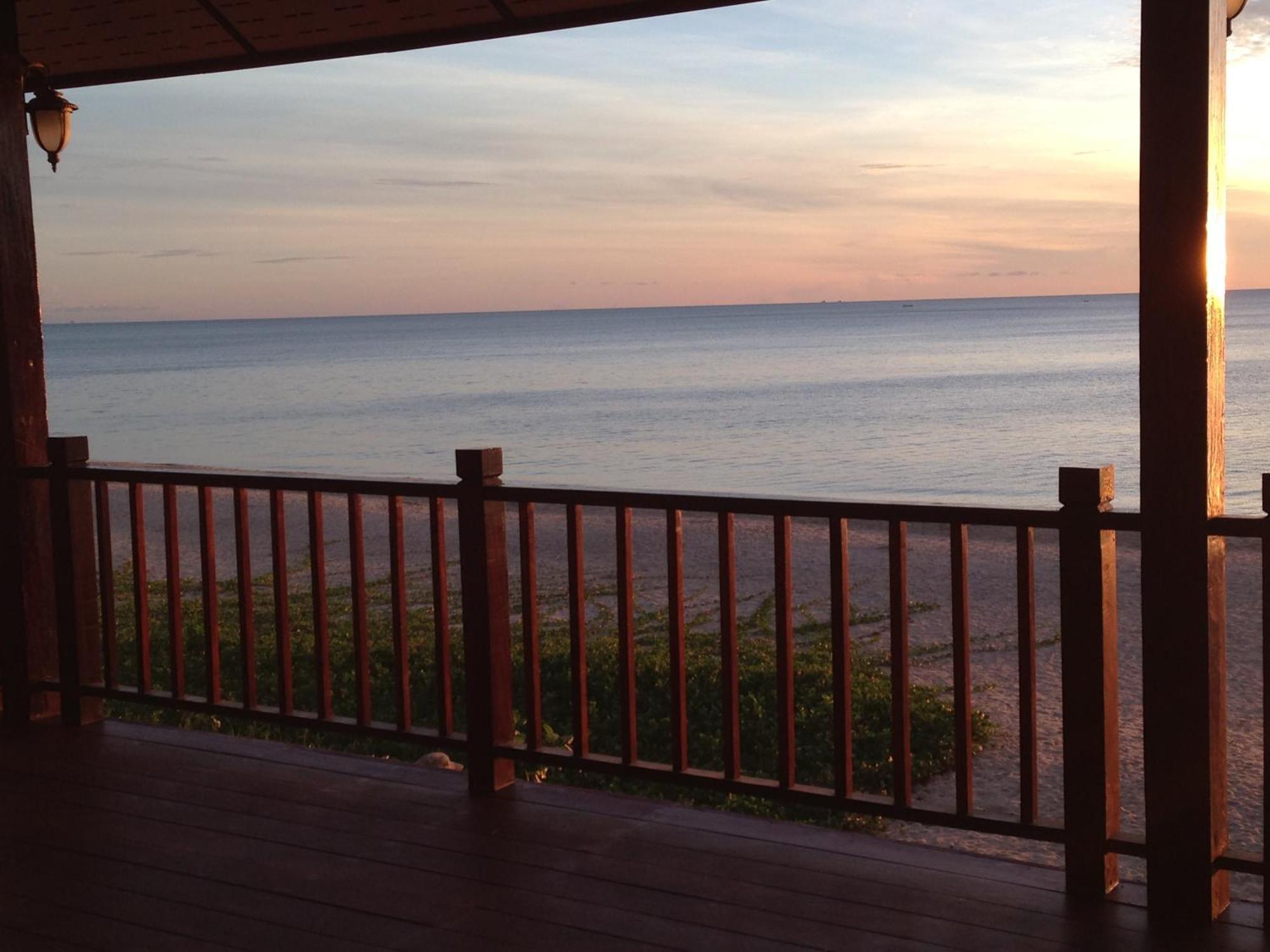 Sea Breeze House, Naiplao Beach Khanom Bilik gambar