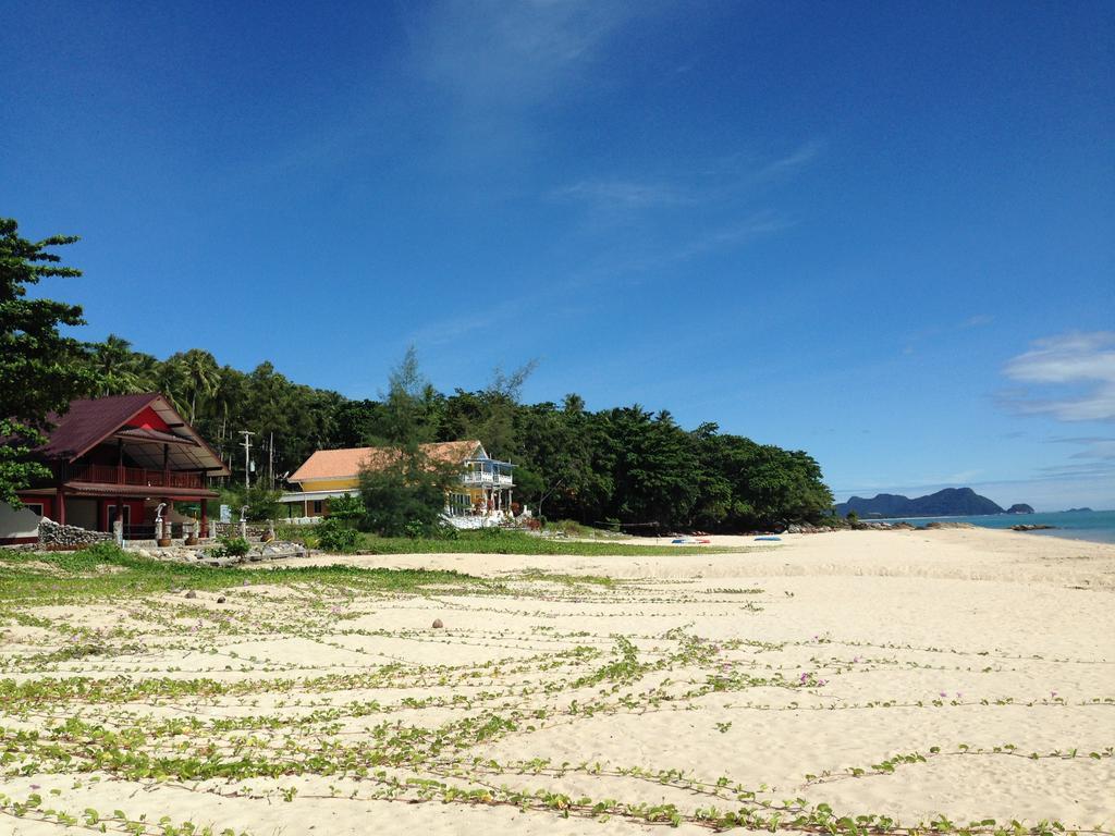 Sea Breeze House, Naiplao Beach Khanom Bilik gambar